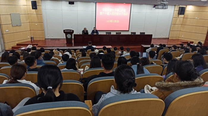 http://qfgc.ahau.edu.cn/__local/0/85/87/8A881D6FB4E45253DFF1F62EF87_FB771140_1525F.jpg