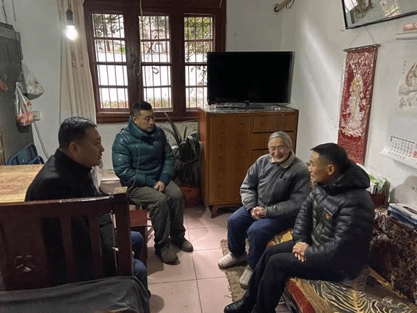 http://qfgc.ahau.edu.cn/__local/D/4D/F8/DD8C1698BC6A7541F88B2D83746_67A2964F_1BE96.jpg