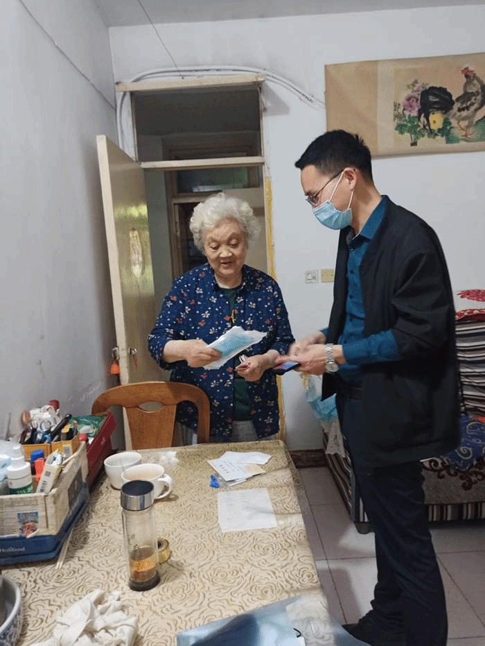 http://qfgc.ahau.edu.cn/__local/D/5E/77/EF30860174AC0B55DD7420007BC_86A81A13_23828.jpg