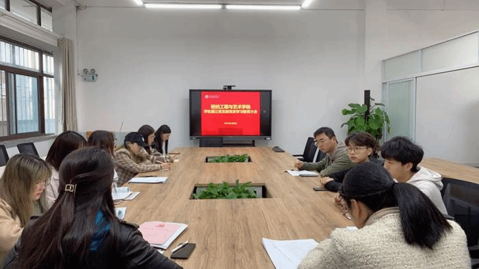 http://qfgc.ahau.edu.cn/__local/1/96/4E/E0E5A2B3C1F3B8B63782433955F_16A363C9_129A5.jpg